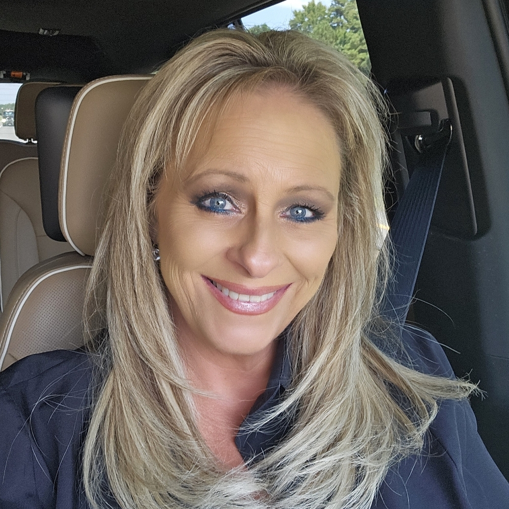 Meet your Posher, Michele